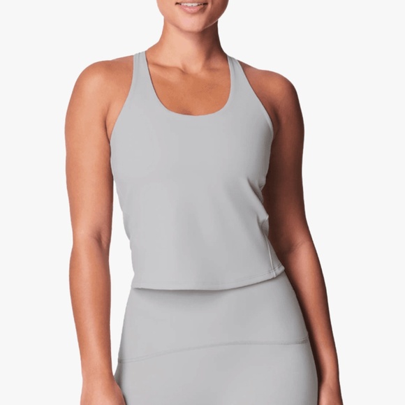 SPANX Get Moving Contour Crossback Shelf Tank Color: Cloudy Grey  Size M NEW NWT - Picture 1 of 1